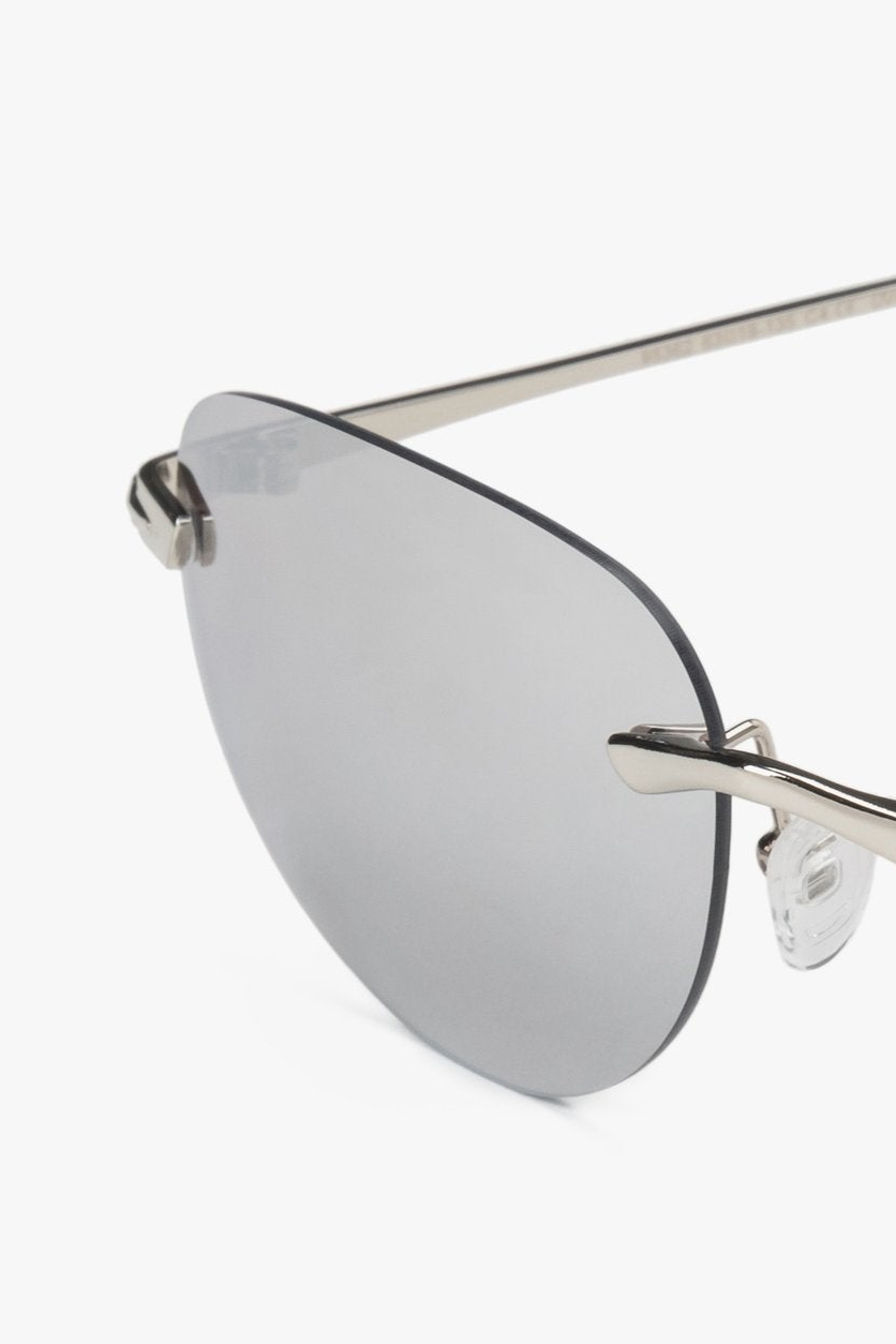 hellgraue-schmale-rahmenlose-damen-sonnenbrille-6