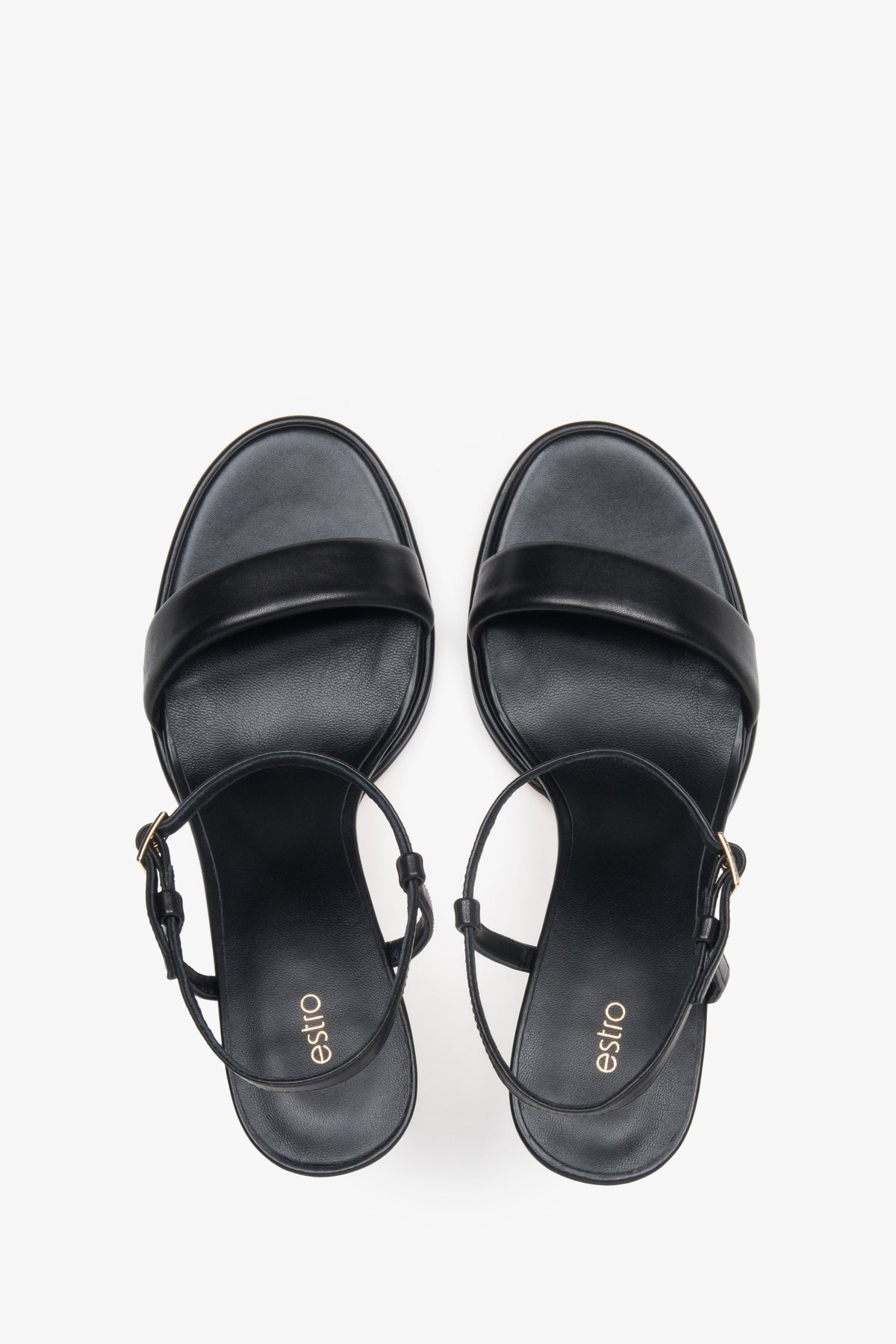 Bequeme schwarze Damen-Sandalen von Estro aus Naturleder – Präsentation von oben.