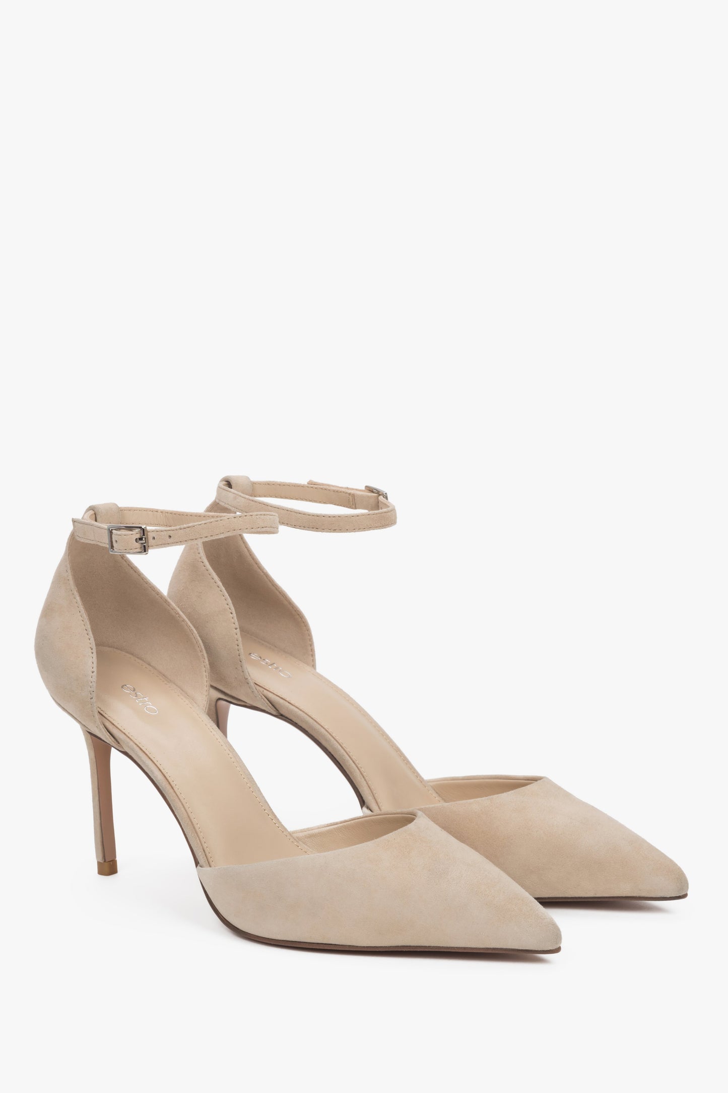 Beige Damen-High-Heels von Estro aus natürlichem Velours mit Stilettoabsatz.