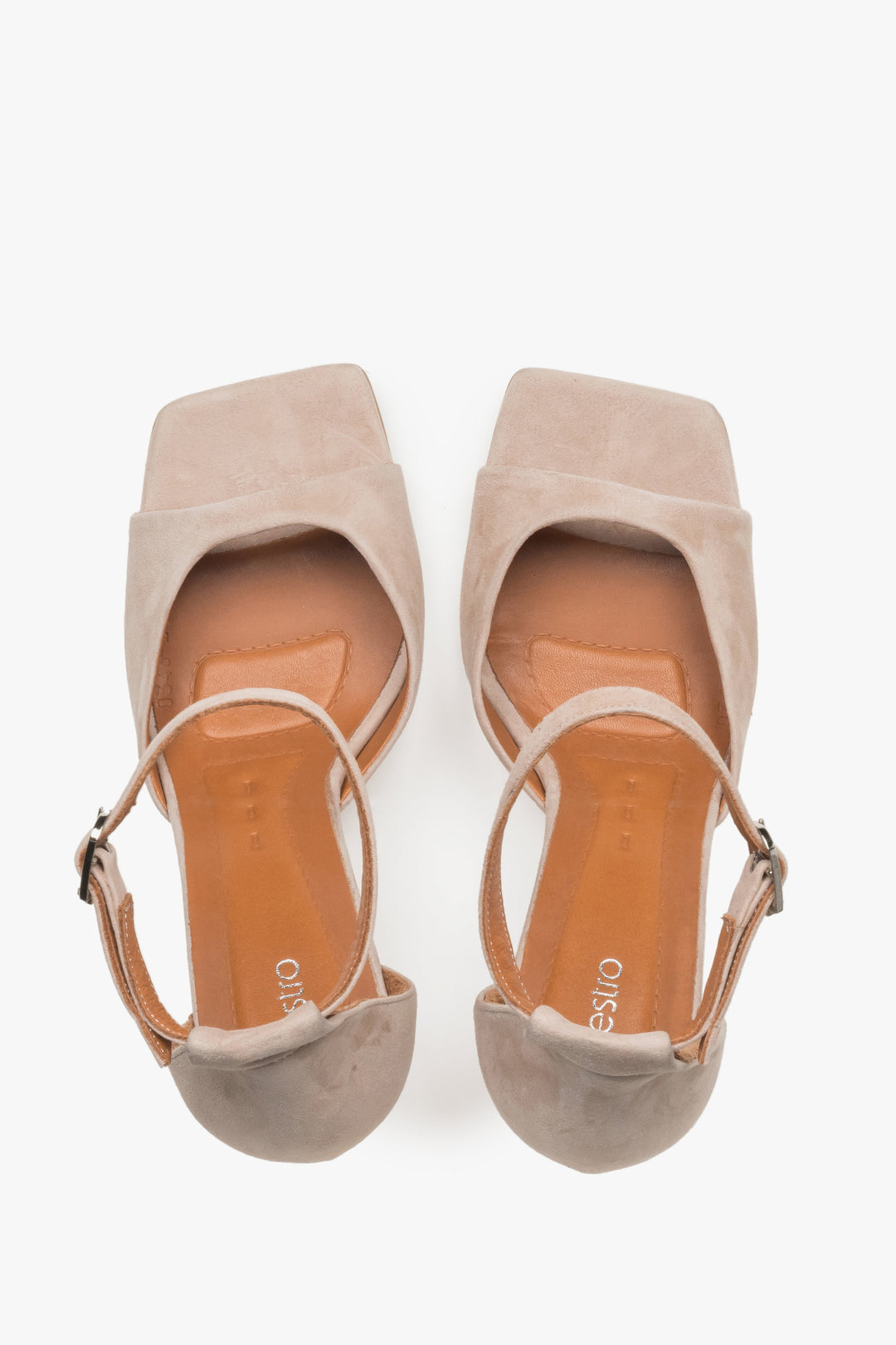 Beige Damen-Sandaletten aus Veloursleder von oben als Paar mit Schnallenverschluss