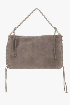 Frontale Ansicht der beigen Velours-Schultertasche mit geflochtenem Griff und dekorativen Kordeln im Boho-Stil 