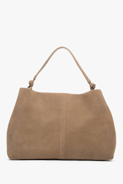 Rückansicht der stilvollen, geräumigen A4-Schultertasche.