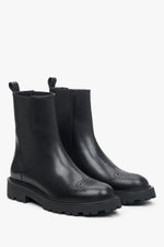 Damen Stiefeletten aus schwarzem Leder mit dekorativen Perforationen Estro ER00113305