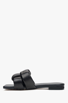 Estro Damen-Pantoletten aus schwarzem Leder – Seitenansicht des Schuhprofils.