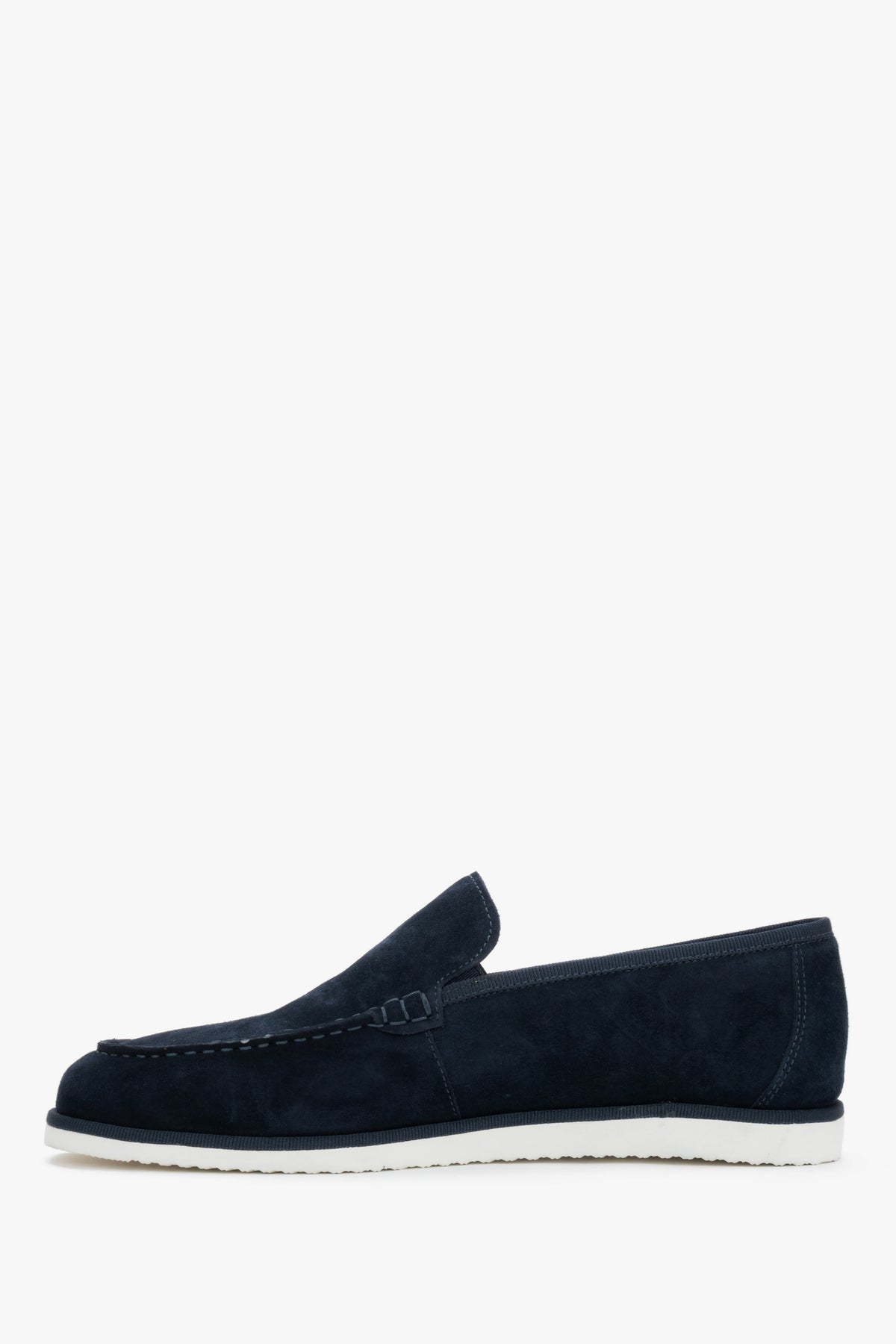 Dunkelblaue Herren-Schlupfschuhe mit dekorativen Nähten von Estro.