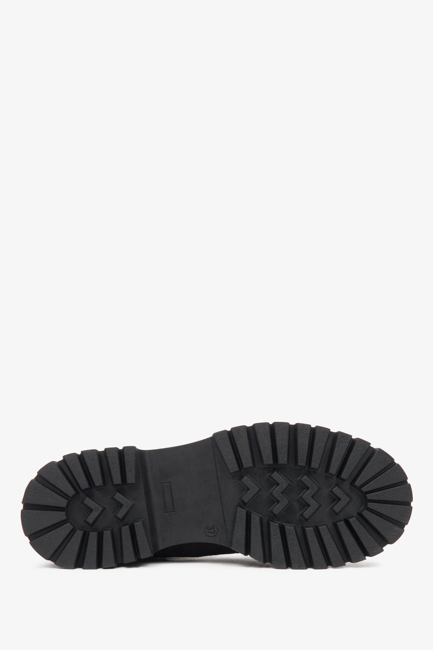 Italienisches Veloursleder in Dunkelbraun – Damen-Chelsea-Boots der Premiumlinie von Estro – Nahaufnahme der Sohle.