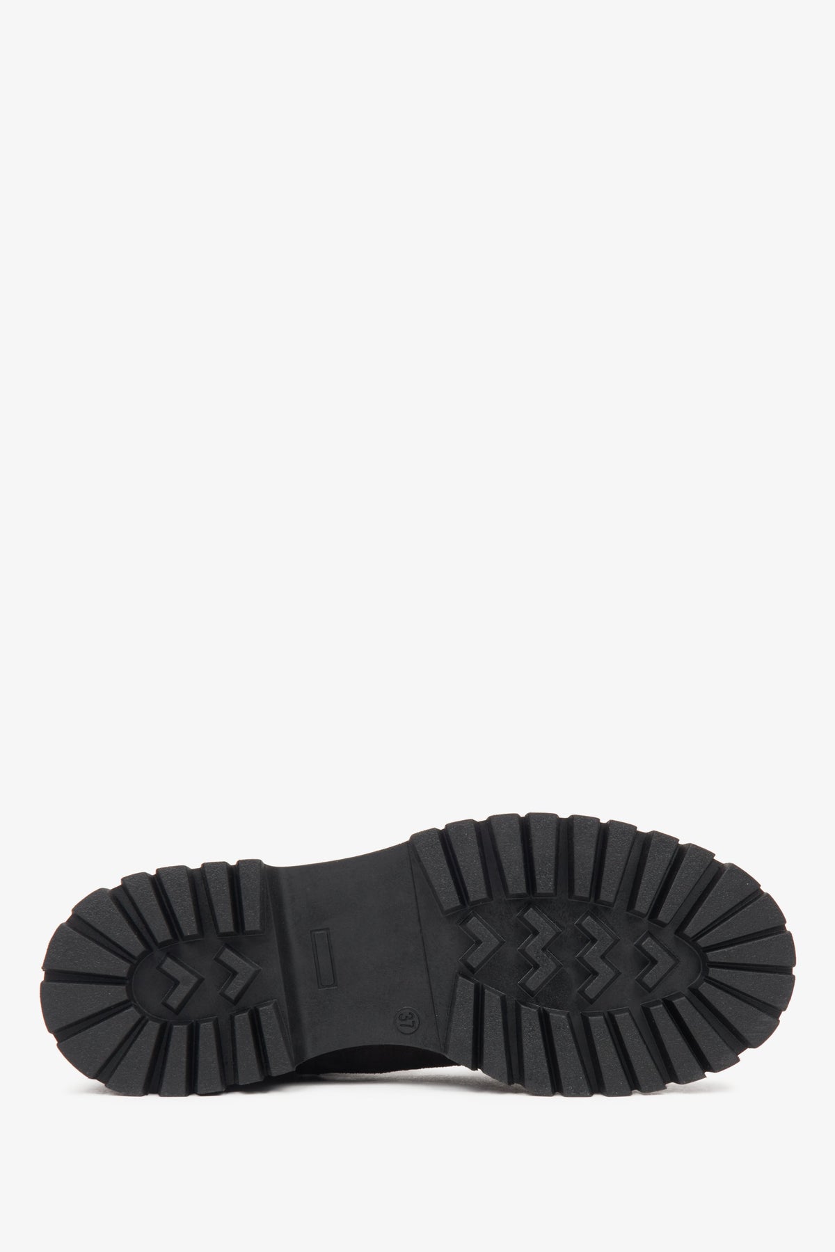 Italienisches Veloursleder in Dunkelbraun – Damen-Chelsea-Boots der Premiumlinie von Estro – Nahaufnahme der Sohle.