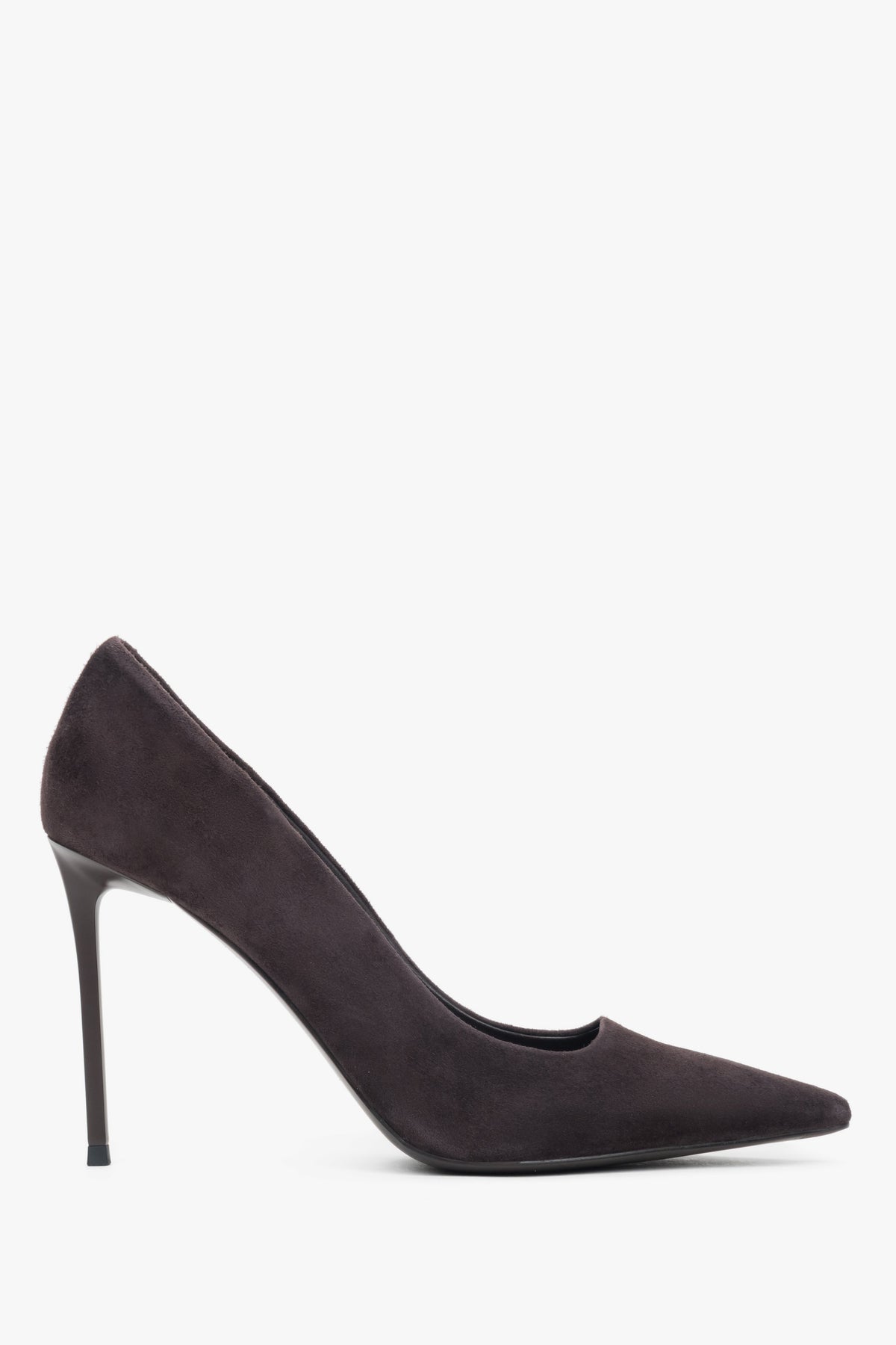 Dunkelbraune Damen-High-Heels aus weichem Velours mit 10,5 cm hohem Absatz.