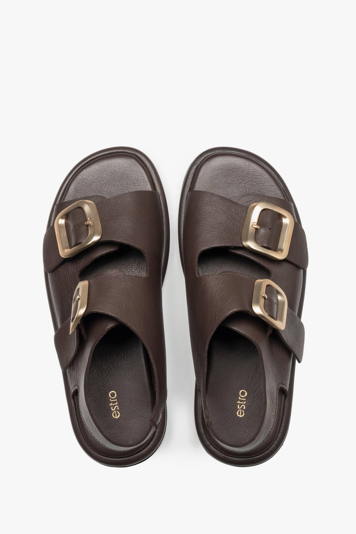 Draufsicht auf das Echtleder-Fußbett der dunkelbraunen Damen-Sandalen