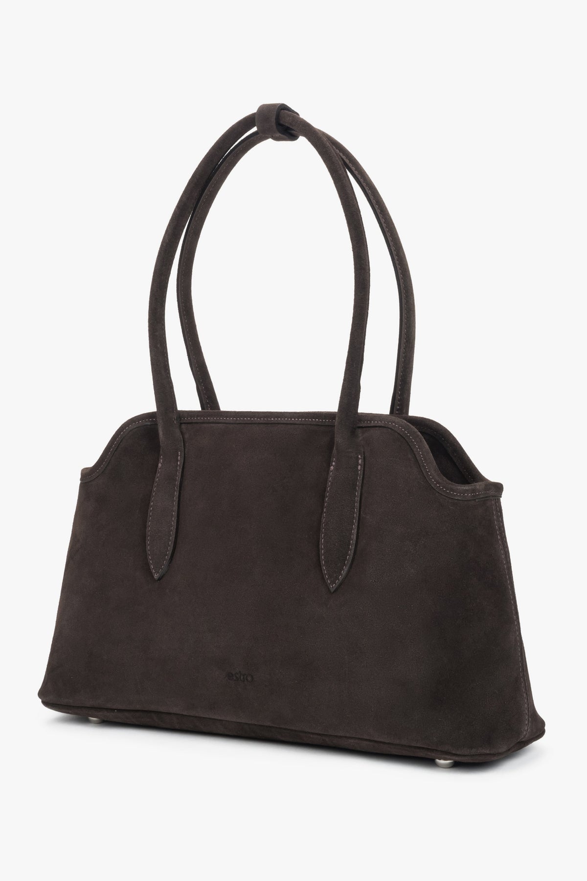Schrägansicht der dunkelbraunen Schultertasche aus italienischem Premium-Veloursleder