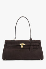 Frontale Ansicht der dunkelbraunen Damen-Schultertasche aus Velours mit goldenem Schloss-Detail