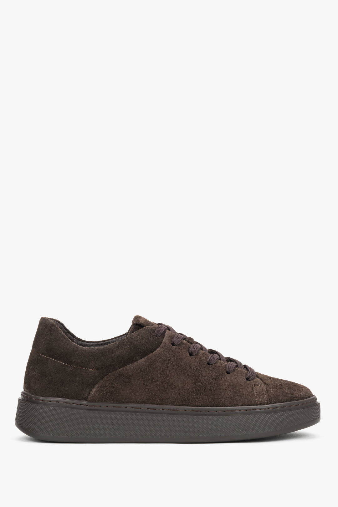 Flache Seitenansicht des dunkelbraunen Damen-Sneakers aus Velours 