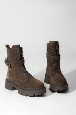 Damen-Stiefeletten in Sattelbraun aus echtem italienischem Velours Estro ER00116562