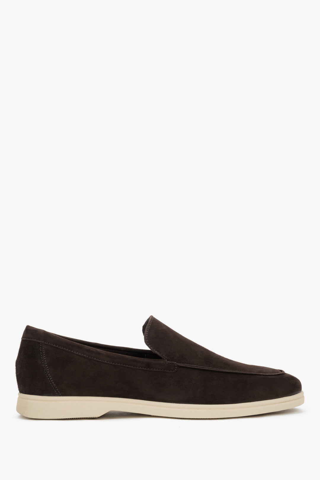 Seitenansicht des dunkelbraunen Herren-Loafers aus italienischem Velours