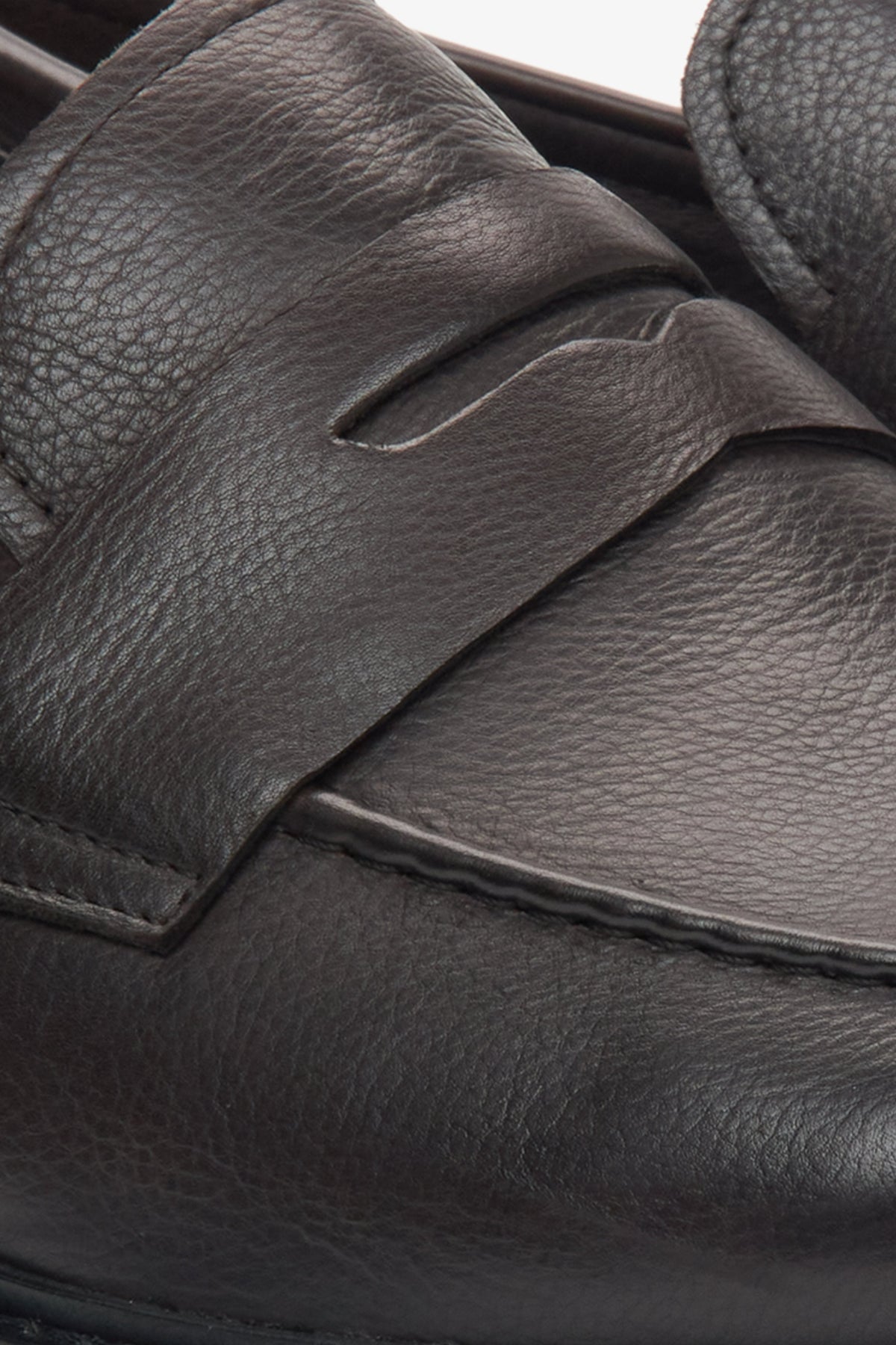 Elegante Herrenschuhe aus Leder mit flachem Absatz Estro ER00115808