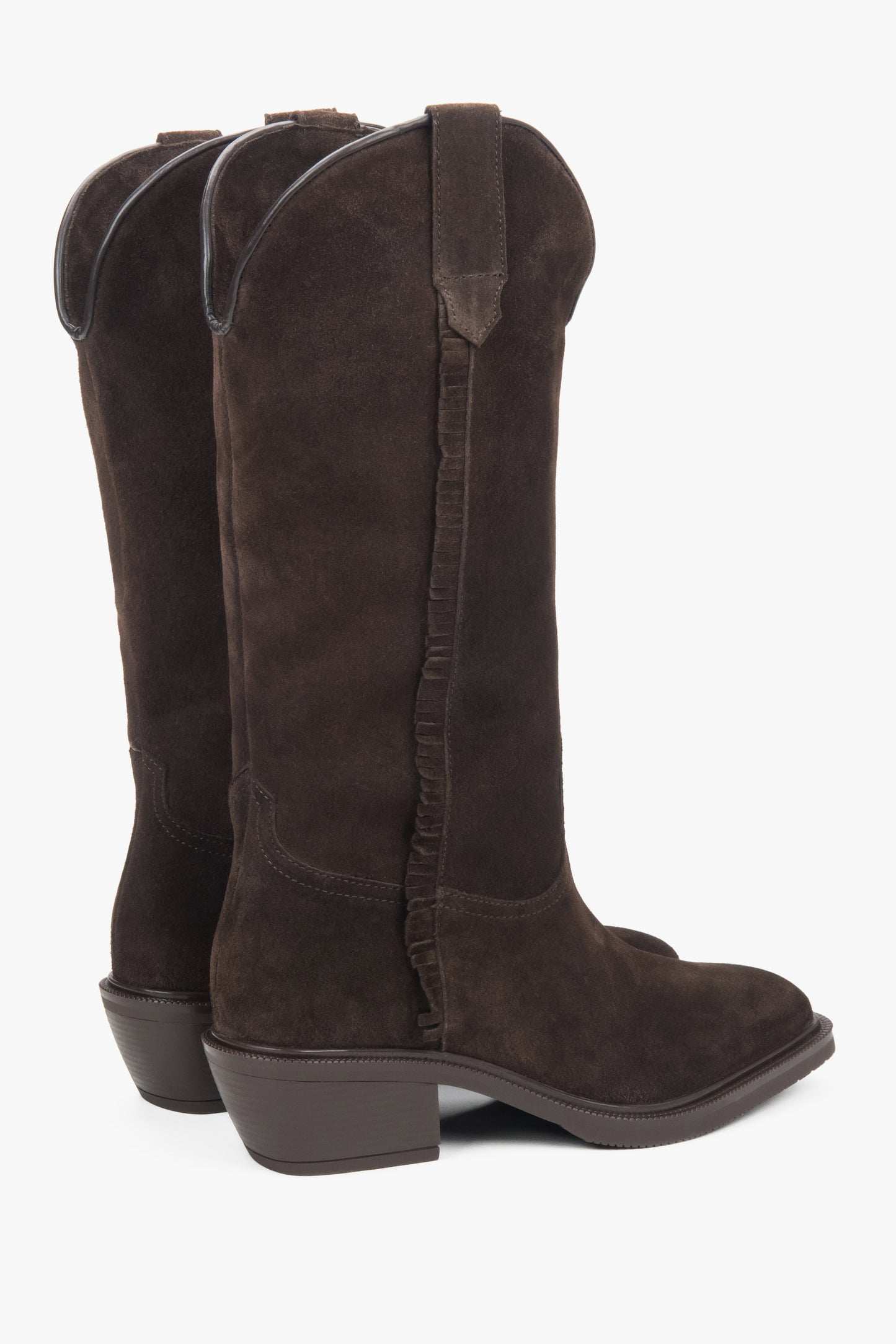 Rückansicht der dunkelbraunen Damen-Westernboots aus italienischem Natur-Velours