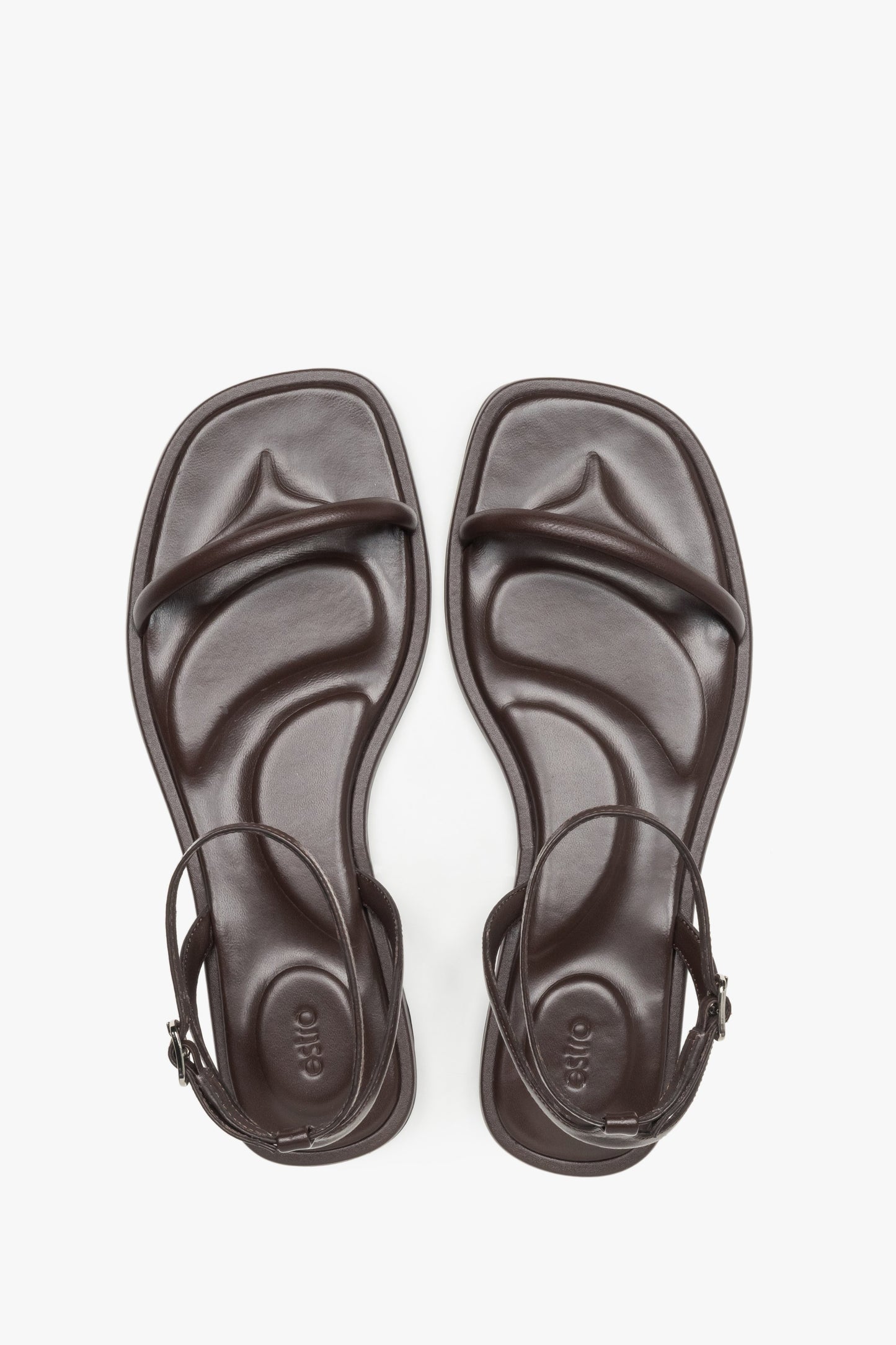 Paar dunkelbraune Leder-Sandalen für Damen von Estro