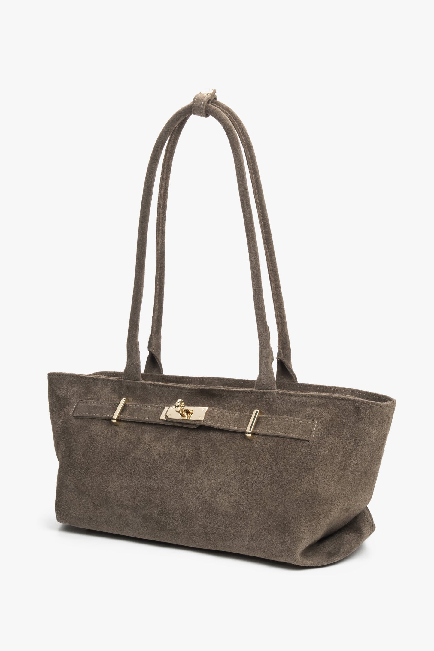 Schrägansicht der dunkelgrauen Velours-Schultertasche zur Veranschaulichung der Silhouette