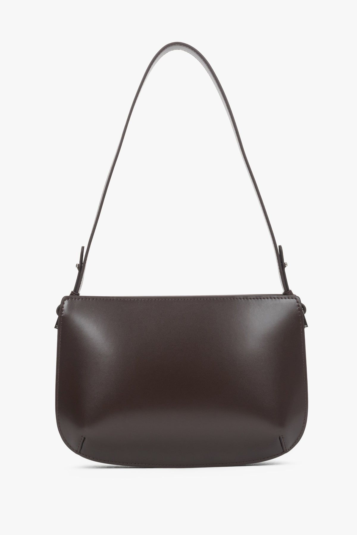 Flache Ansicht der eleganten Schultertasche in Dunkelbraun.