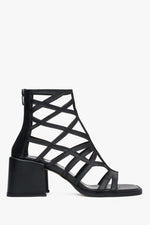 Elegante Römersandalen mit Cut-Outs in Schwarz Estro ER00117383.