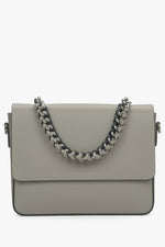 Graue Damen-Schultertasche aus edlem italienischem Leder mit Kette Estro ER00115033.