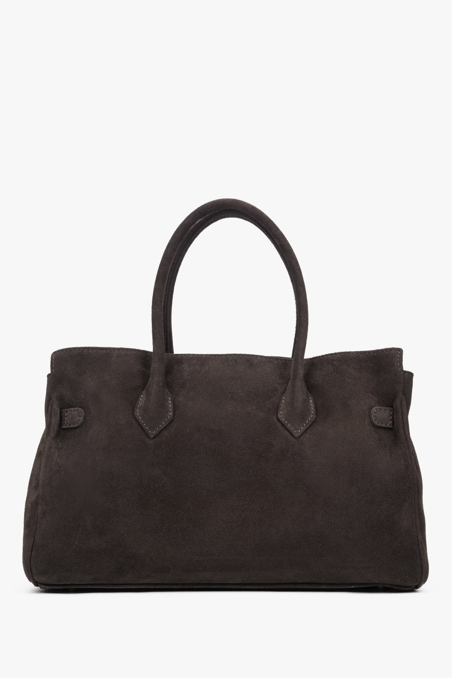 Rückwärtige, cleane Ansicht der großen Henkeltasche aus dunkelbraunem Premium-Velours
