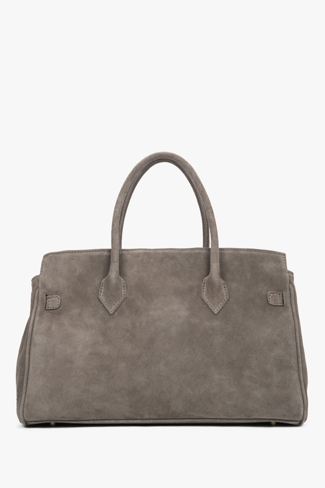 Rückansicht der edlen Velours-Handtasche von Estro mit klarem Design