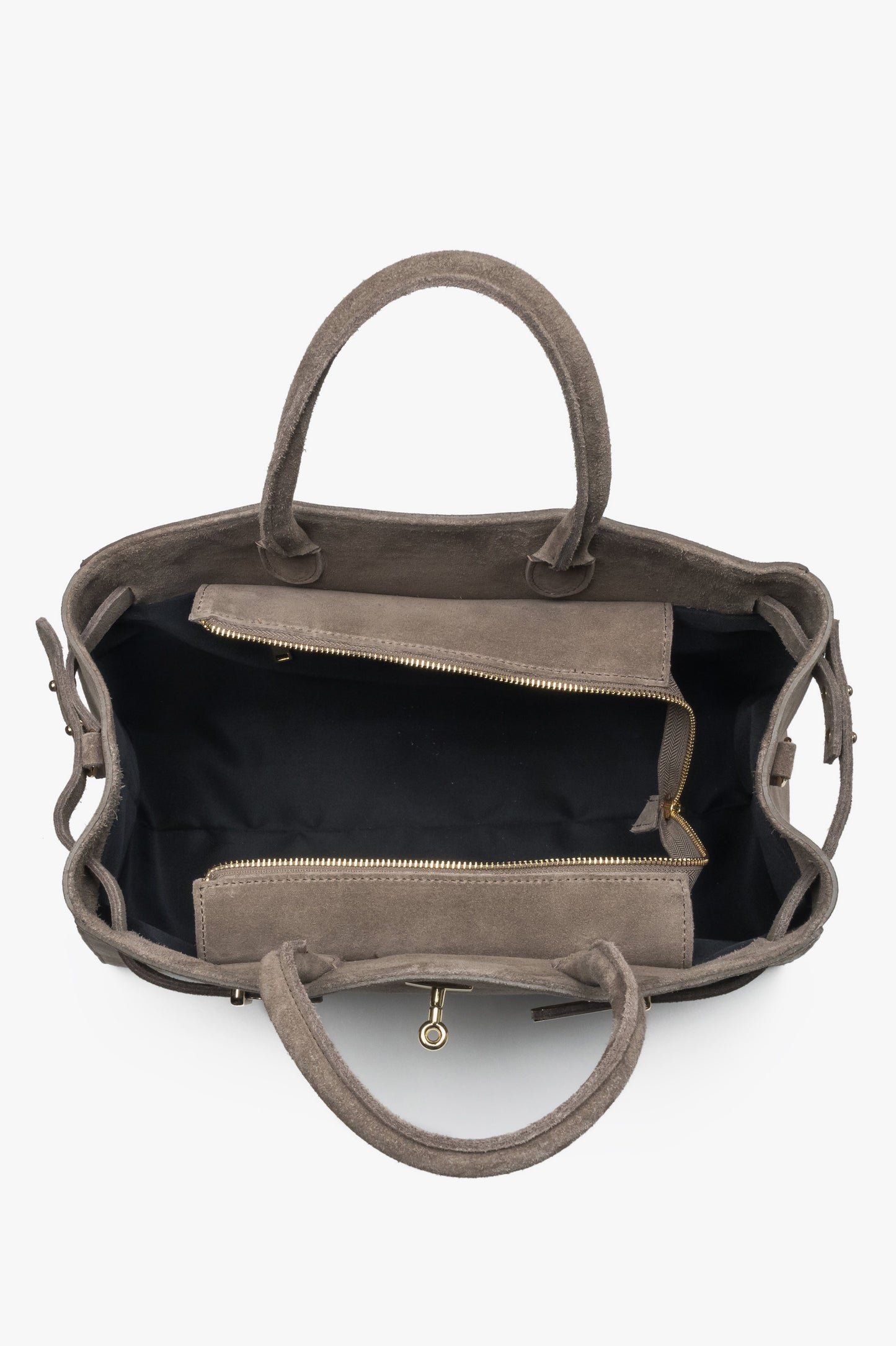 Draufsicht in das geöffnete Innere der Tasche mit geräumigem Fach und Textilfutter