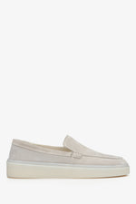 Hellbeiger Damen-Loafer aus edlem italienischem Velours Estro ER00114886.
