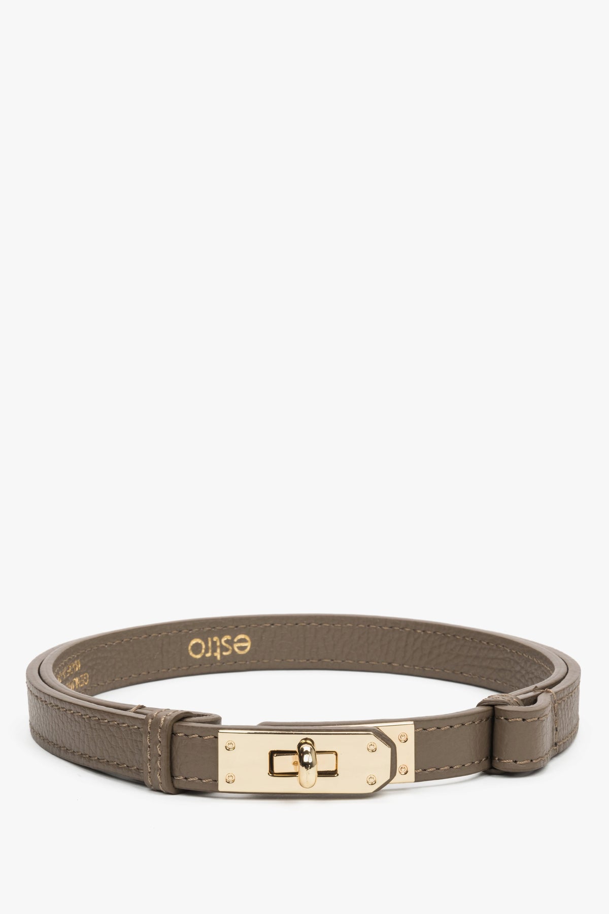 Damen-Gürtel aus Leder in Taupe mit goldenem Verschluss gerollt