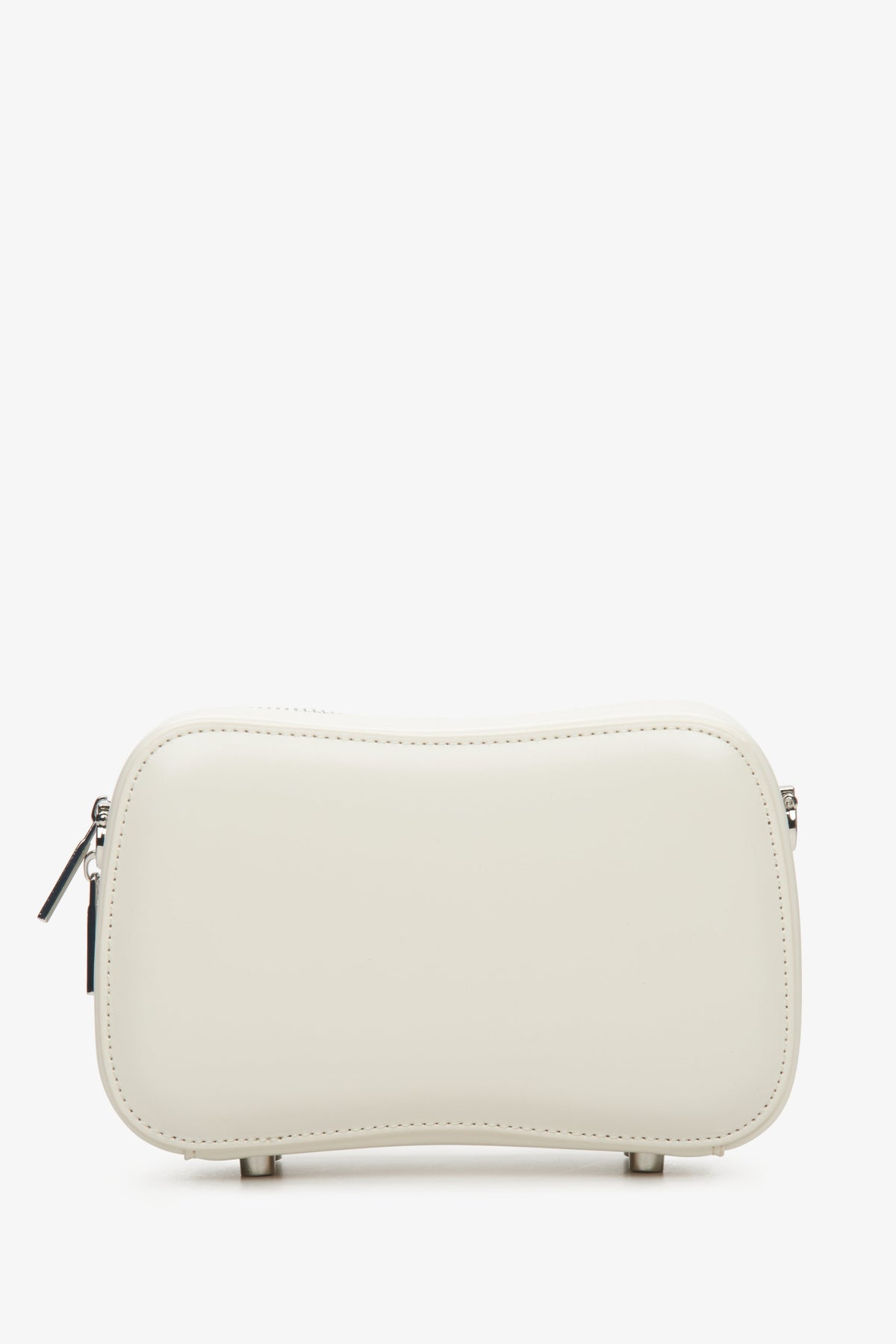 Kleine Damenhandtasche aus echtem hellbeigem Leder von Estro.