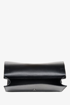 Kleine schwarze Damen-Lederhandtasche von Estro – Innenansicht des Modells.