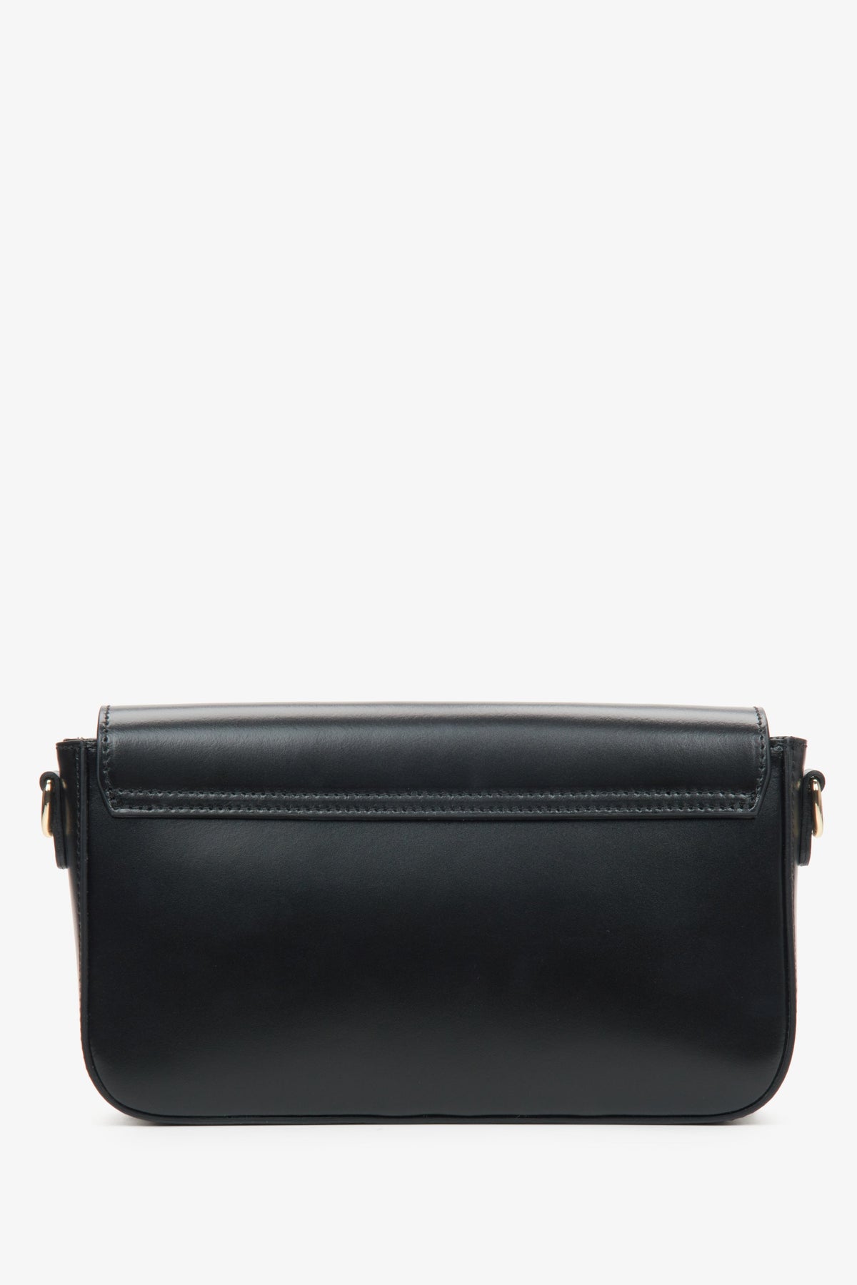 Kleine schwarze Damenhandtasche im Baguette-Stil.