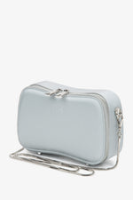 Kleine silberne Damen-Schultertasche mit Kette Estro ER00116810.