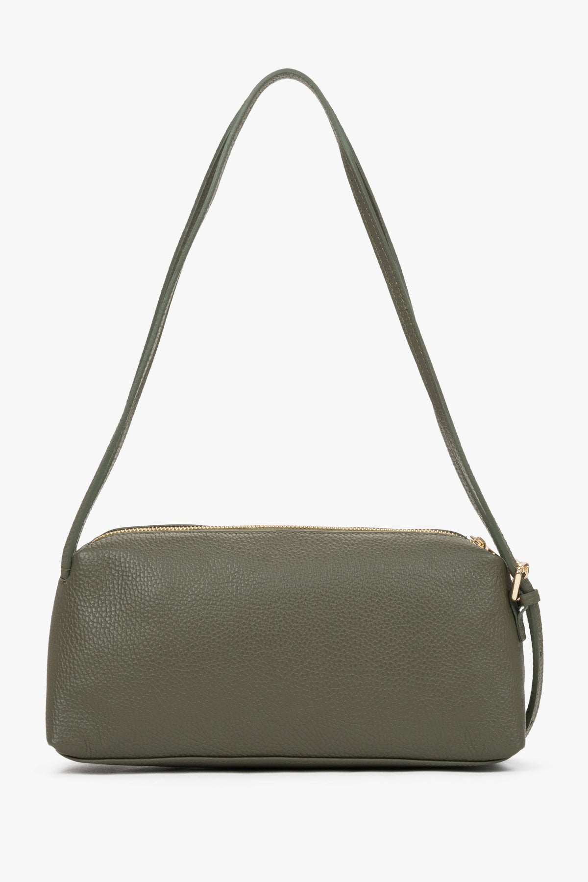 Klassische Frontalansicht der olivgrünen Tasche, die die weiche Lederstruktur betont 