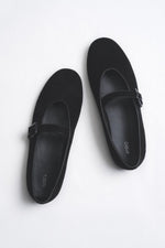Damen-Ballerinas in Schwarz mit Schnalle aus weichem echtem Veloursleder Estro ER00116951