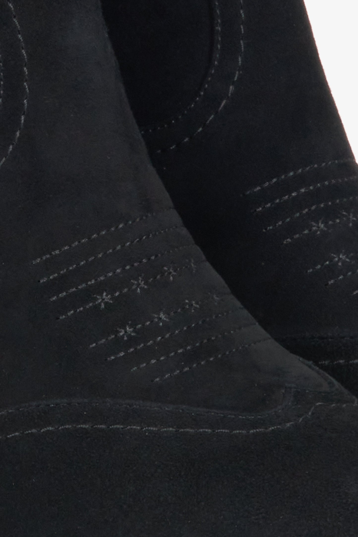 Elegante Damencowboystiefel aus weichem Velours Estro ER00116169