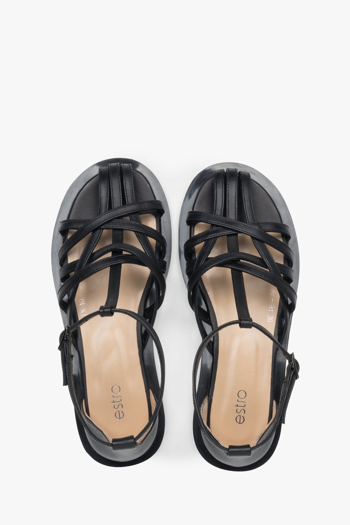 Fischersandalen für Damen aus Leder in der Farbe Schwarz.