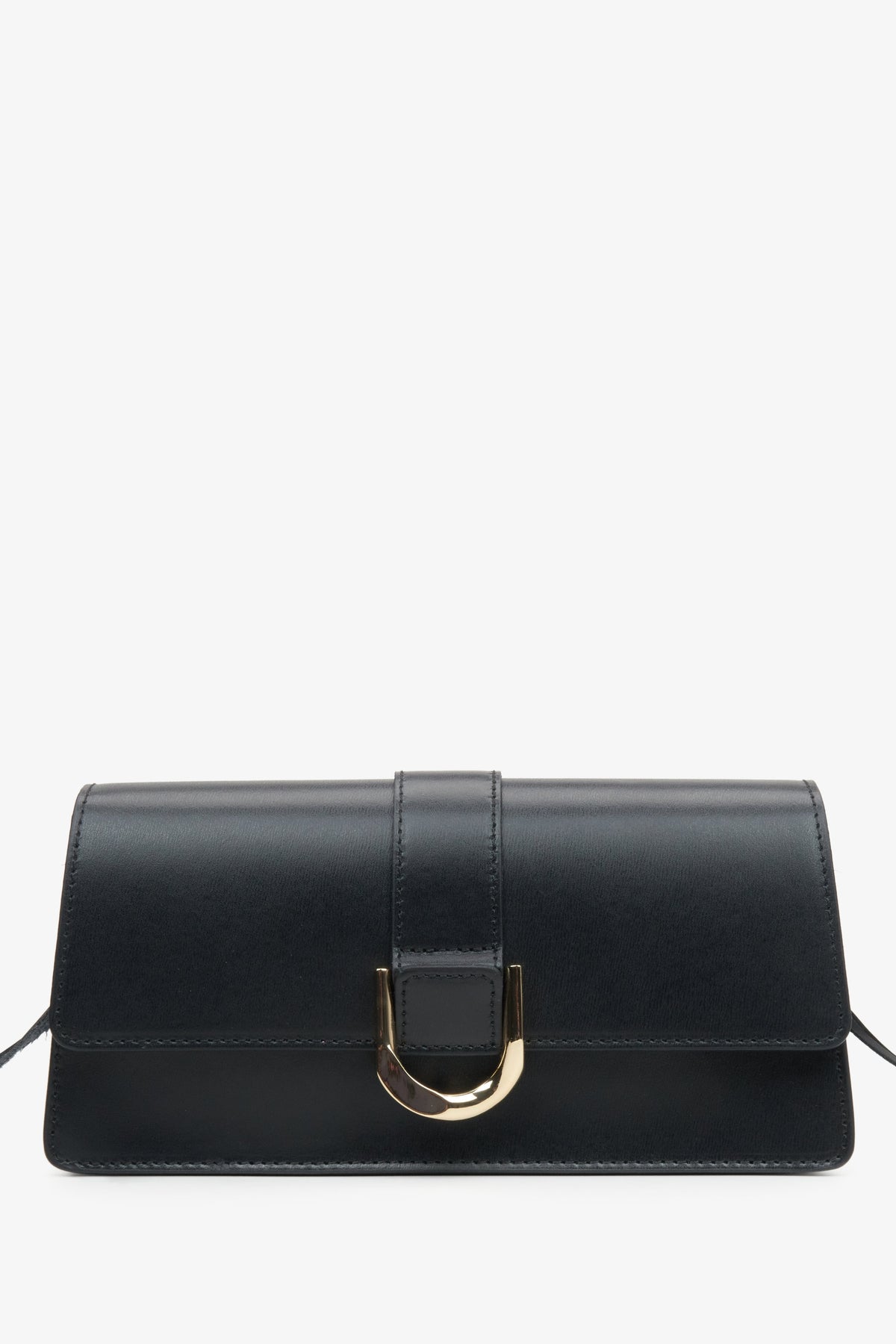 Damen-Handtasche aus schwarzem Leder mit goldfarbenen Akzenten.