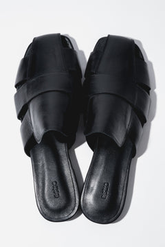 Schwarze Damen-Mules aus echtem Leder mit verflochtenem Obermaterial von oben
