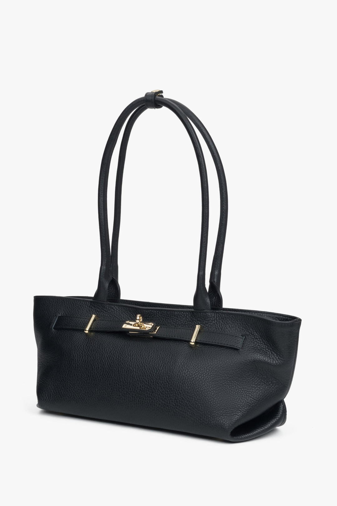 Schrägansicht der markanten schwarzen Tote-Bag mit ihren langen, verstärkten Henkeln