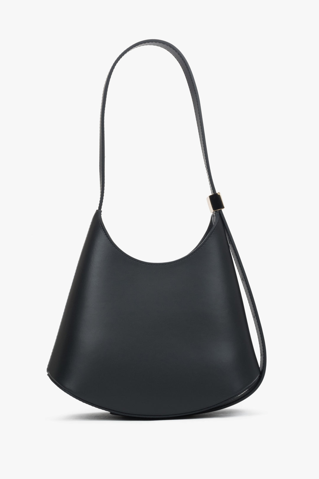 Rückwärtige Ansicht der stilvollen Ledertasche mit dem verstellbaren Schulterriemen