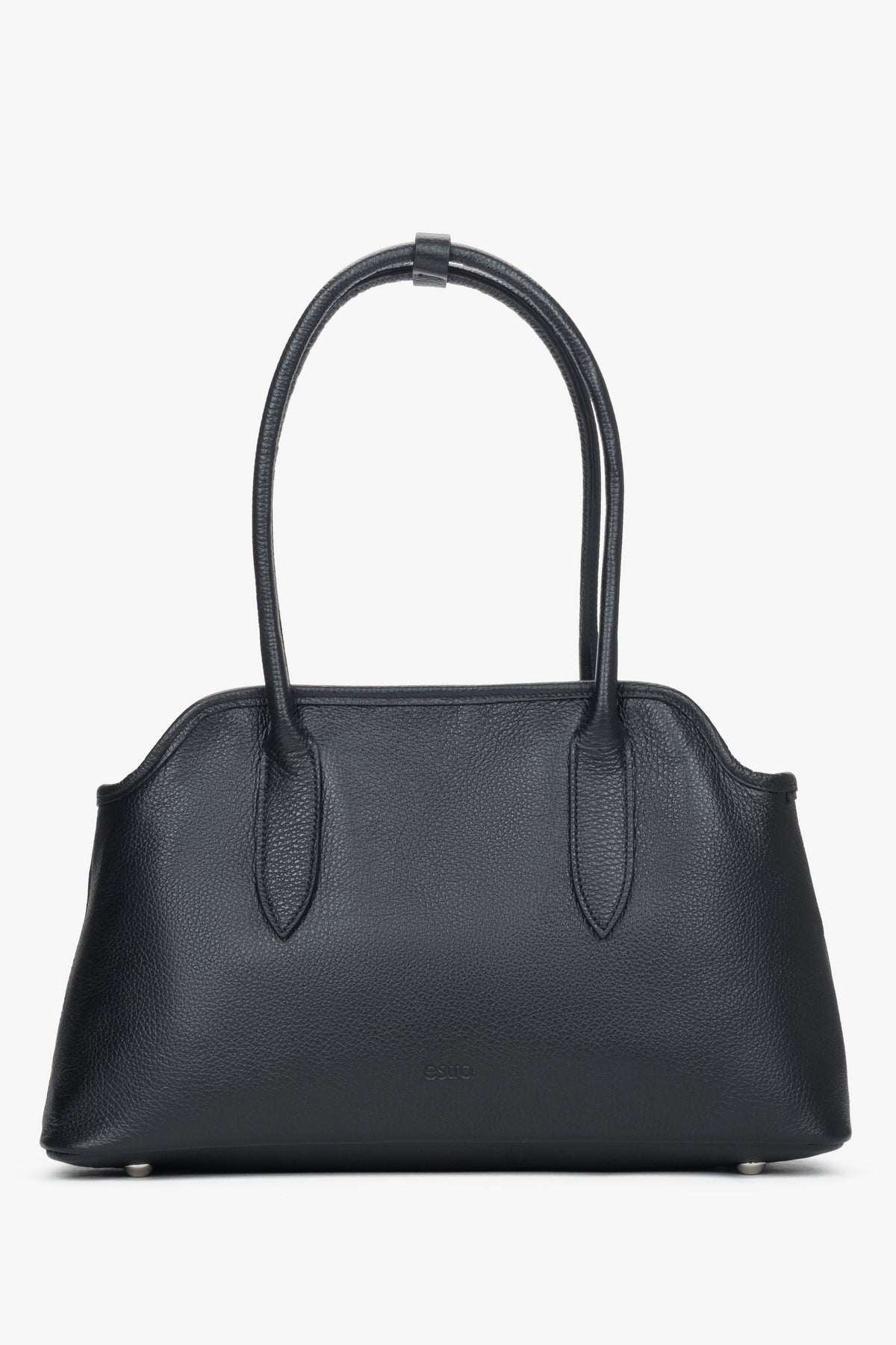 Frontansicht der eleganten schwarzen Leder-Schultertasche mit markanten langen Henkeln
