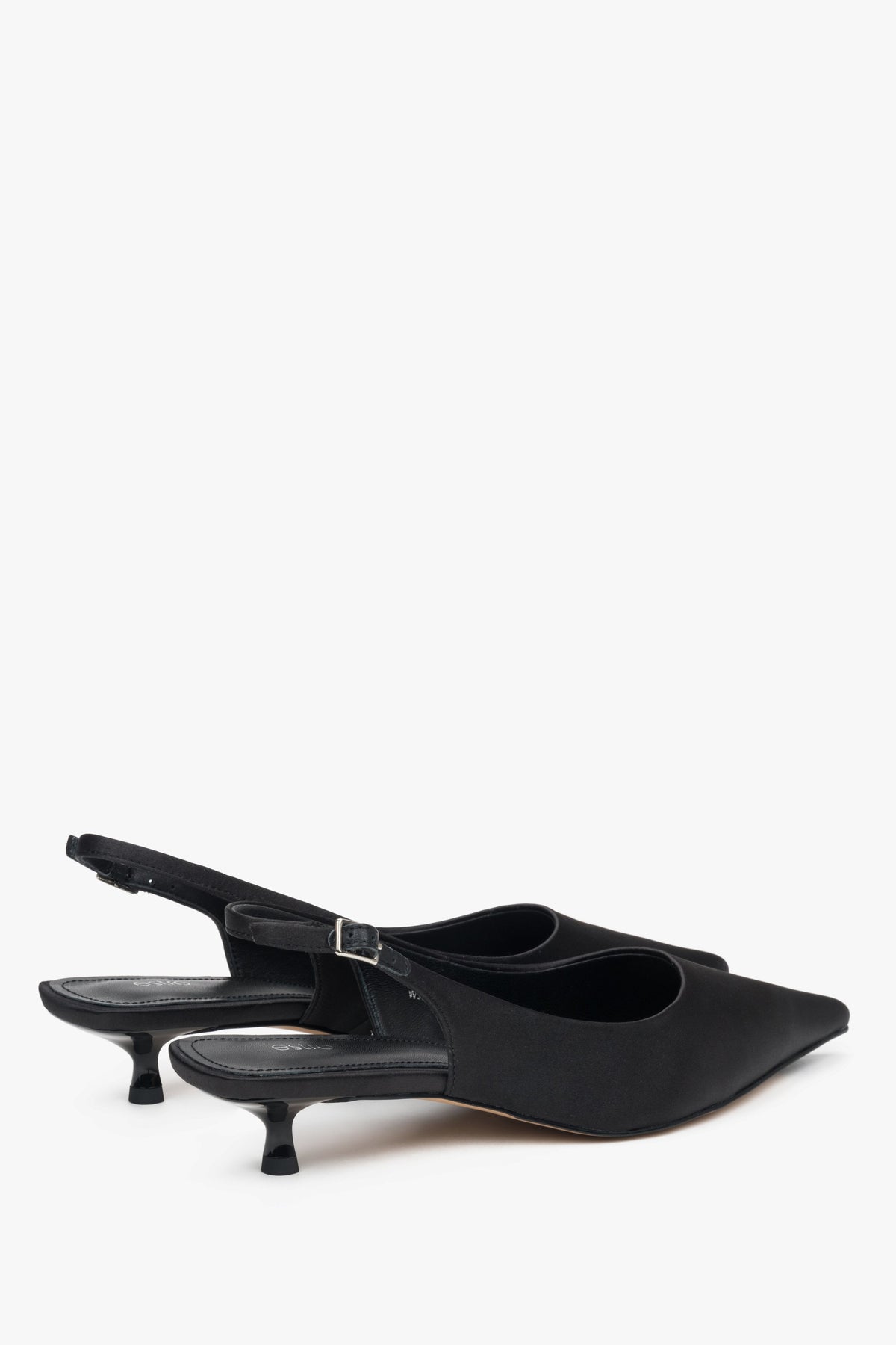 Spitz zulaufende Pumps mit kleinem Absatz in Schwarz, Estro ER00117208