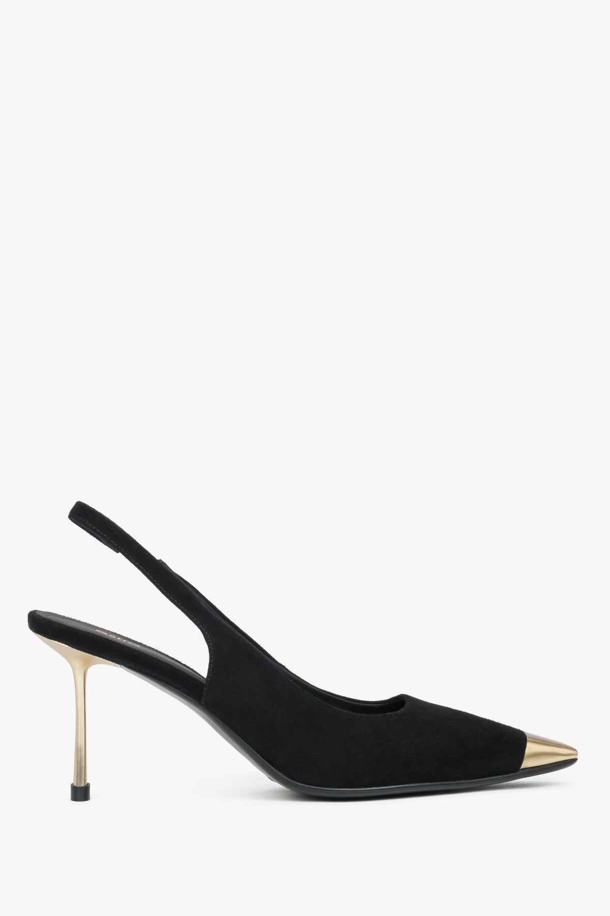 Schwarzer Damen-Slingpumps aus Velours in seitlicher Ansicht mit goldfarbenem Absatz