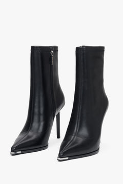 Damen-Lederstiefeletten mit Stiletto-Absatz in Schwarz und elastischem Schaft von Estro.