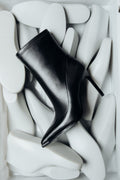 Schwarze Damen Lederstiefeletten mit hohem Absatz und elastischem Schaft Estro ER00116620