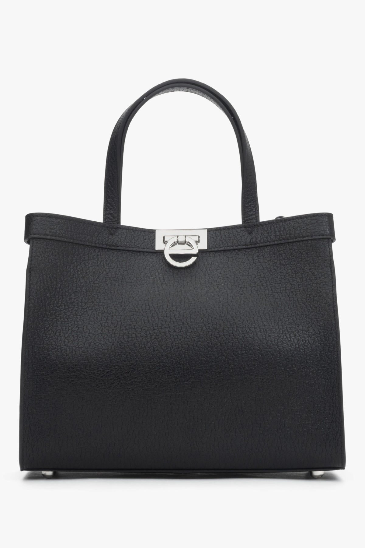 Frontansicht der schwarzen Damen Tote-Bag aus Naturleder ziert mit silbernem Verschluss.
