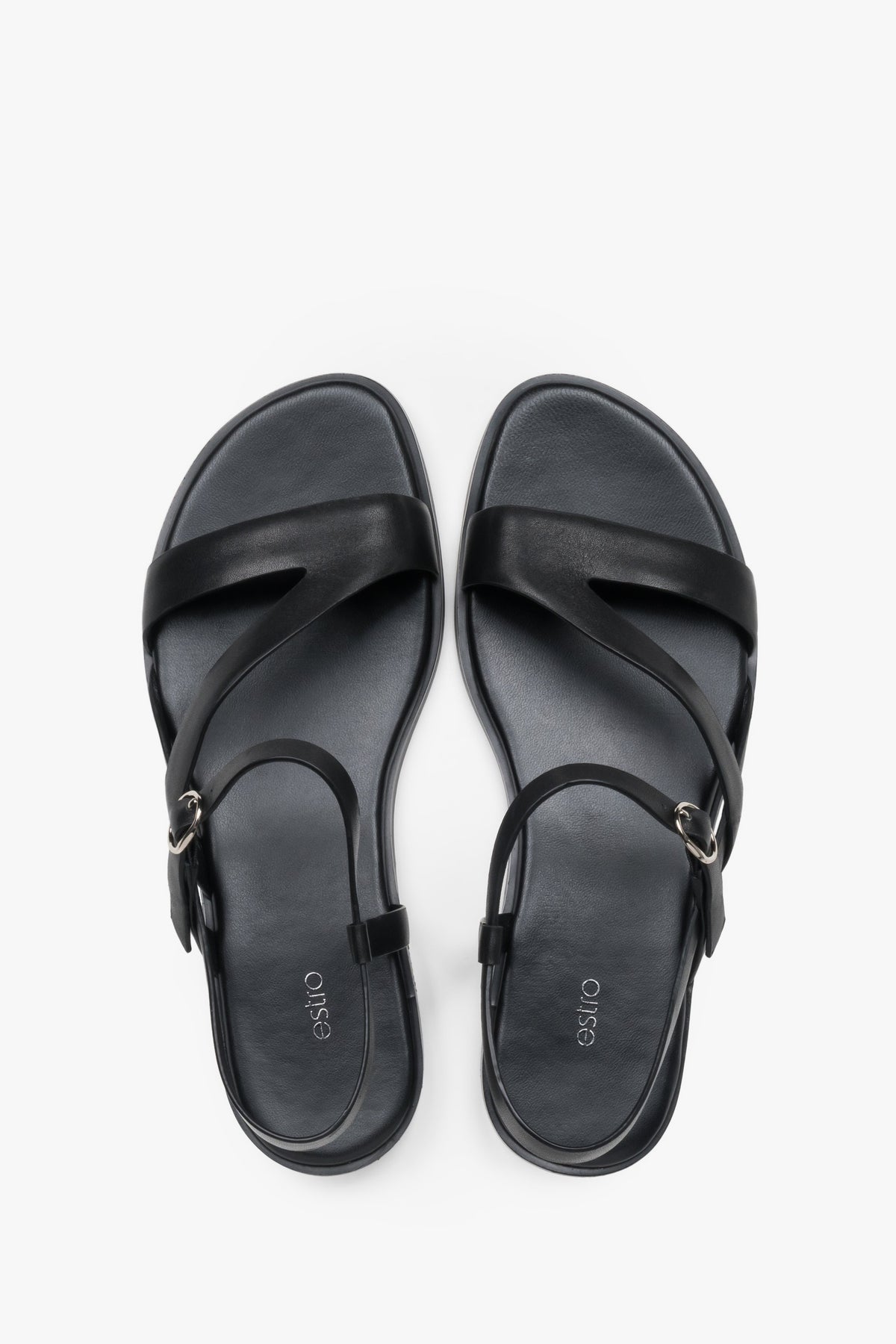 Schwarze Damen-Sandalen aus Leder von oben als Paar