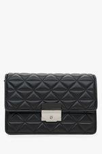 Schwarze gesteppte Damen-Schultertasche aus Leder mit edlen Silberdetails Estro ER00115791.